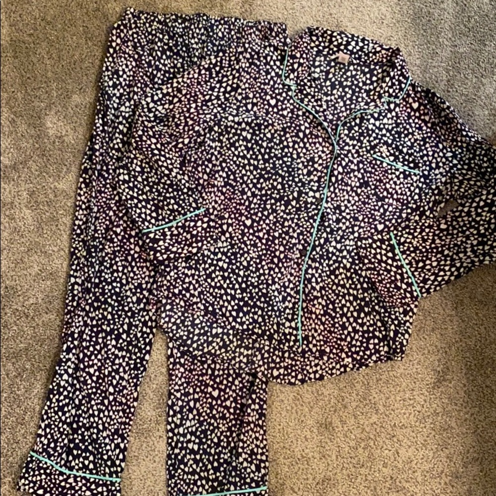 Victoria’s Secret Navy Hearts Pajamas Size Large